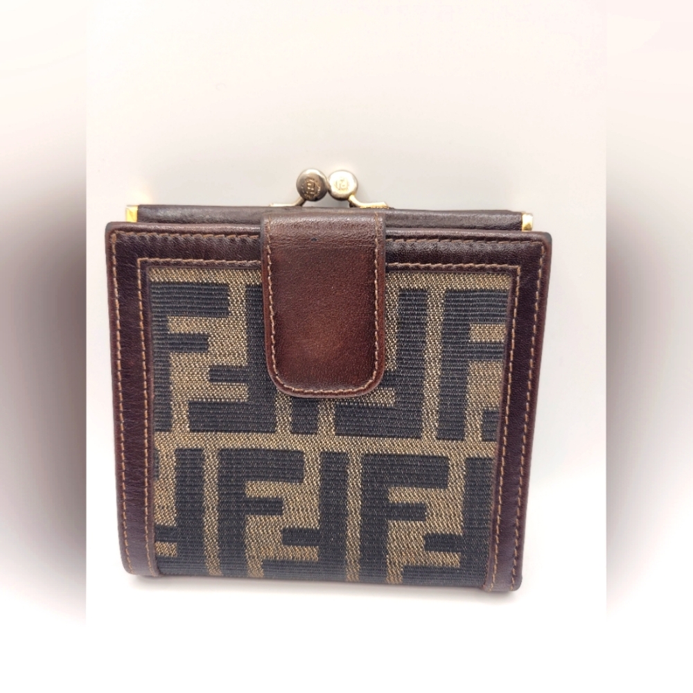FENDI Gamaguchi Zukka Beige Canvas and Leather Wallet
